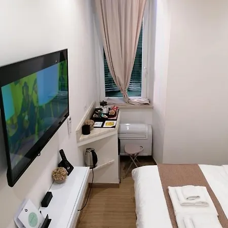 Abbracci Leandra 4* Civitavecchia